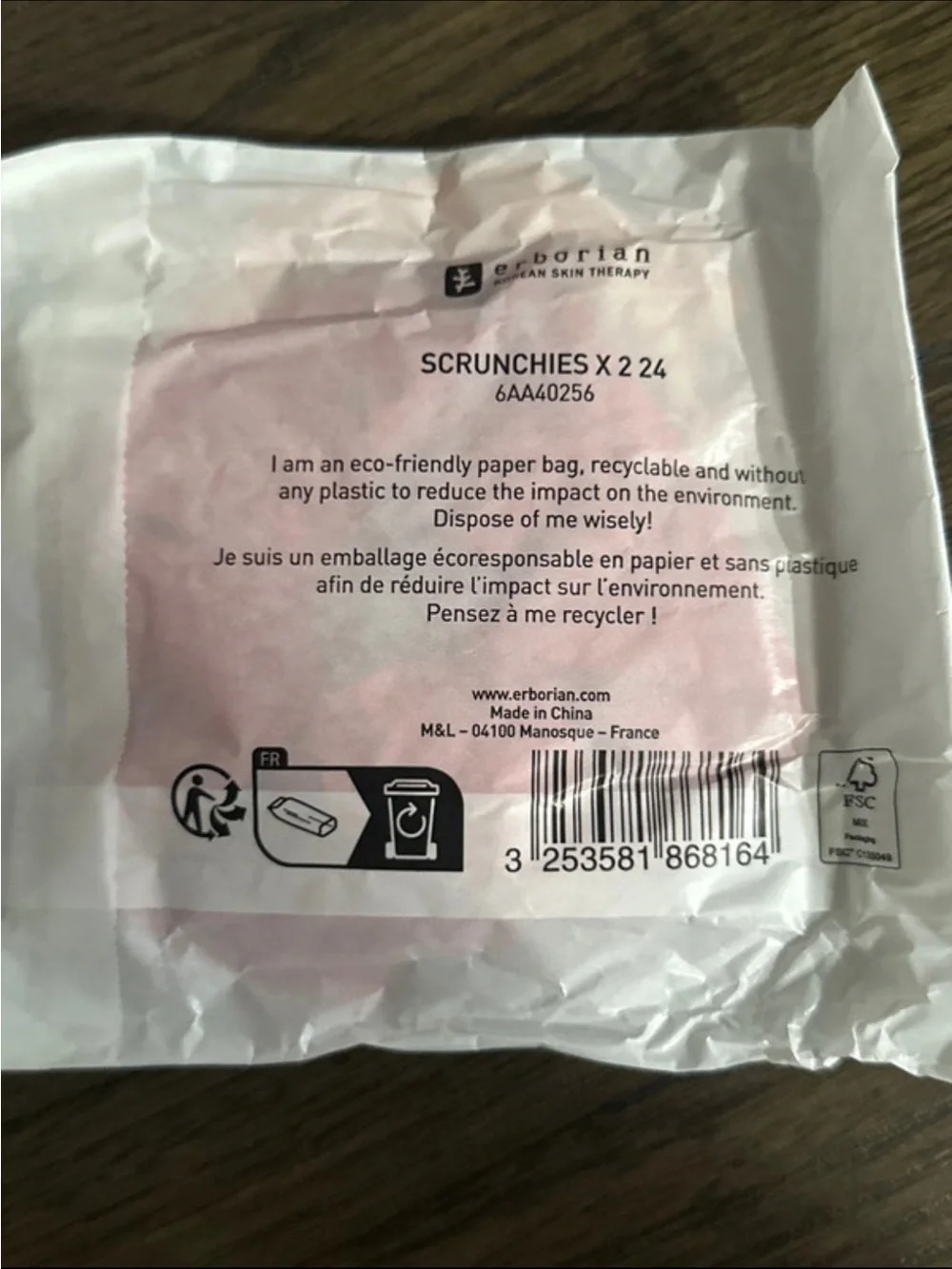 Erborian Pink & Cream Cosmetic Pouch with 2 matching scrunchies NWT